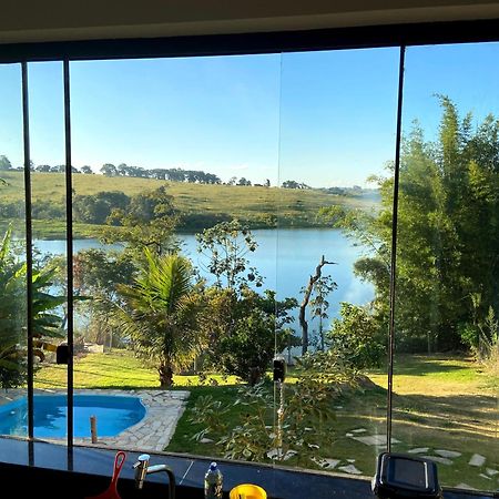 Casa Com Piscina Fundo Pra Represa E Ar Condicionado Casinhabrancadevaranda Ijaci Ngoại thất bức ảnh